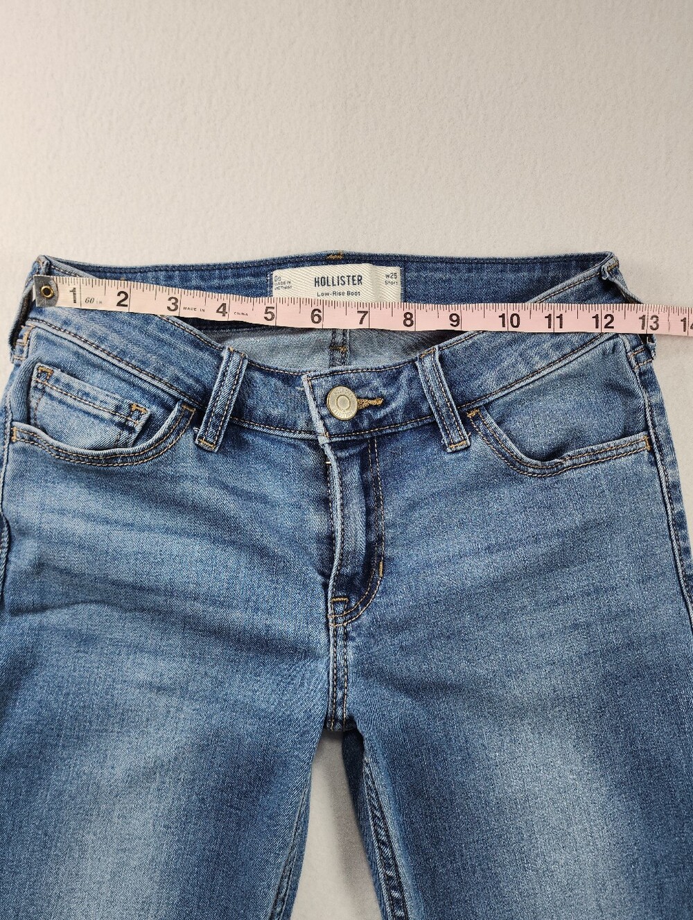 Hollister Low Rise Bootcut Jeans W25 Short Y2K Stretch Denim Back to School - Picture 4 of 13